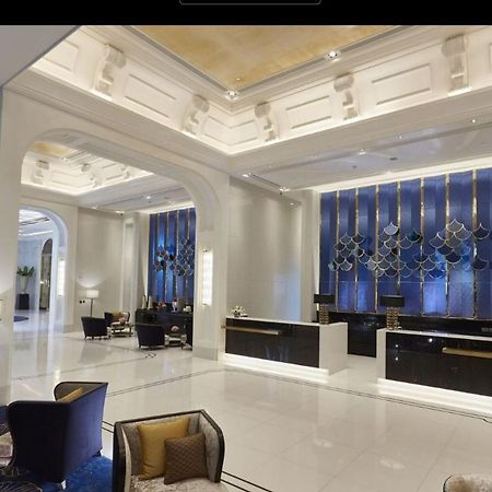 แกรนด์ เซ็นเตอร์พอยท์ สุขุมวิท 55 ทองหล่อ  Hotel กรุงเทพมหานคร ภายนอก รูปภาพ The lobby of the hotel