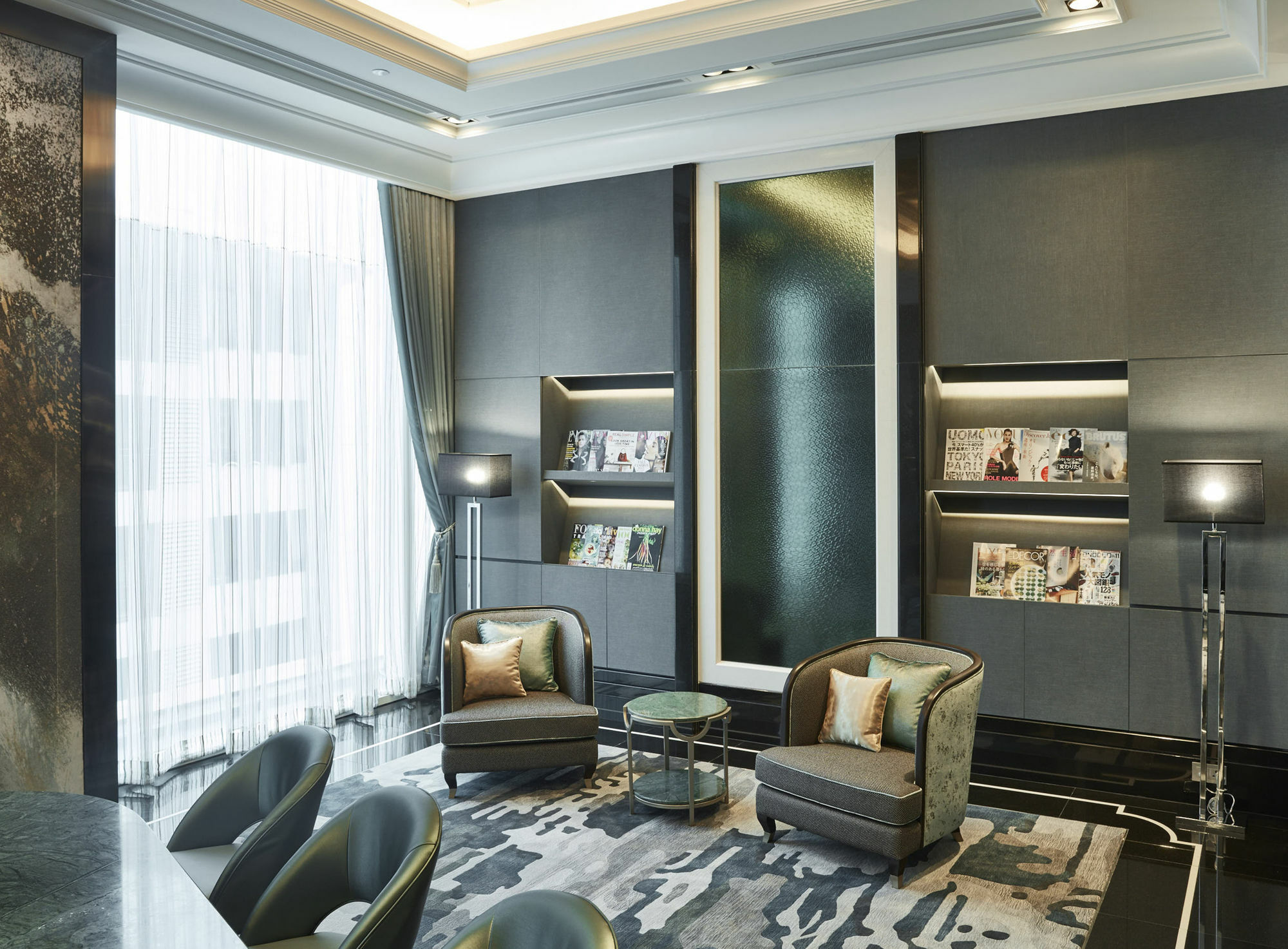 แกรนด์ เซ็นเตอร์พอยท์ สุขุมวิท 55 ทองหล่อ  Hotel กรุงเทพมหานคร ภายนอก รูปภาพ The interior of the club
