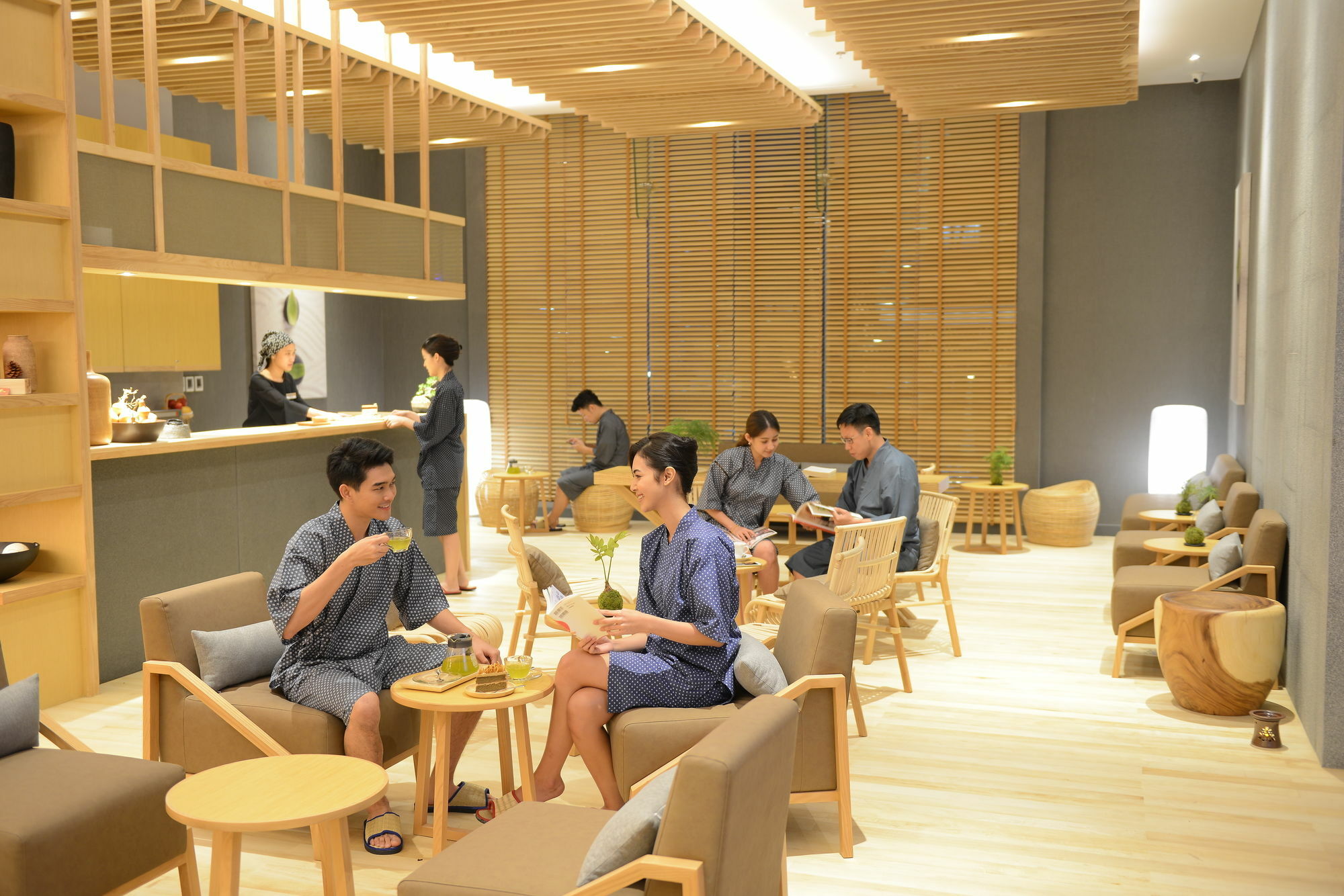 แกรนด์ เซ็นเตอร์พอยท์ สุขุมวิท 55 ทองหล่อ  Hotel กรุงเทพมหานคร ภายนอก รูปภาพ The Thai First Lounge at Suvarnabhumi Airport